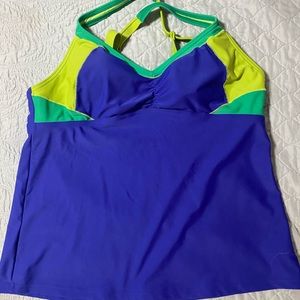 Prana L swim tank